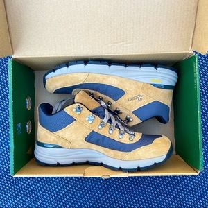 Men’s Danner South Rim 600 hiking shoe size 11